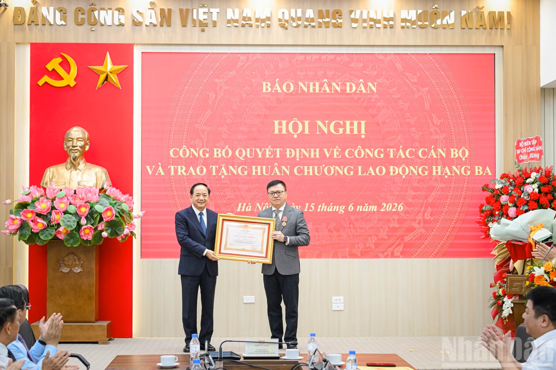 Ảnh tin