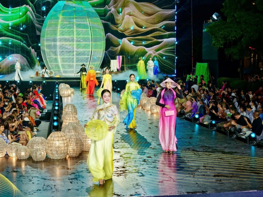 Ảnh tin