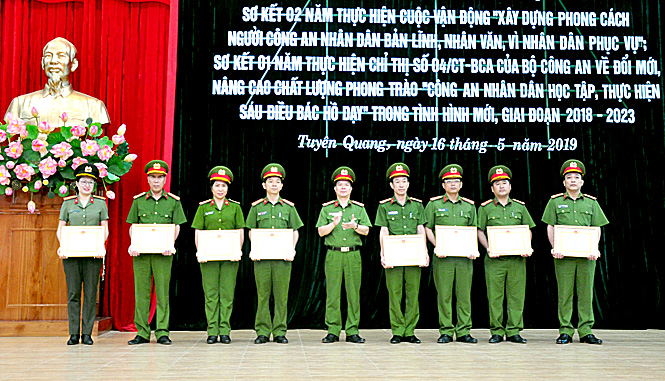 Ảnh tin