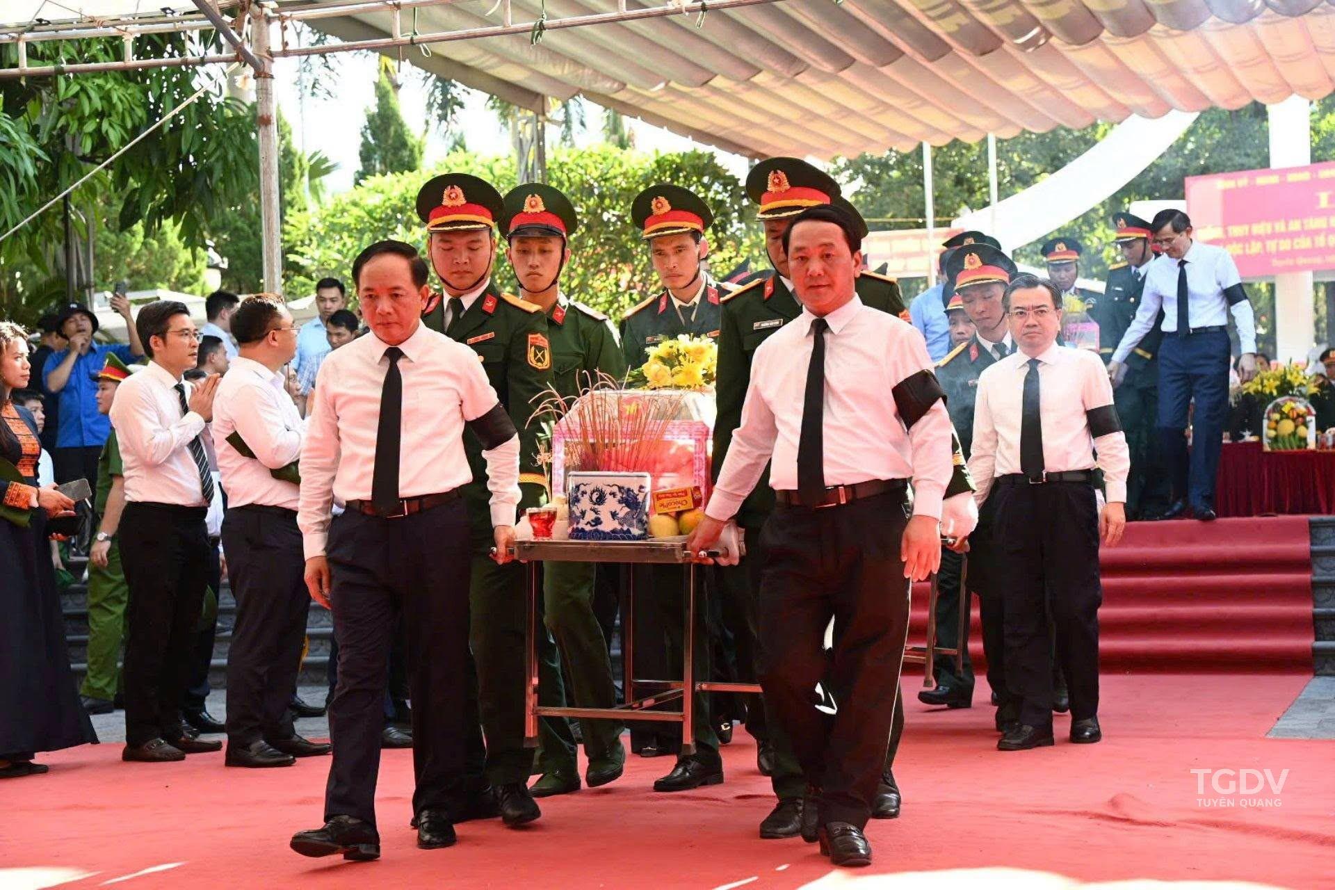 Ảnh tin