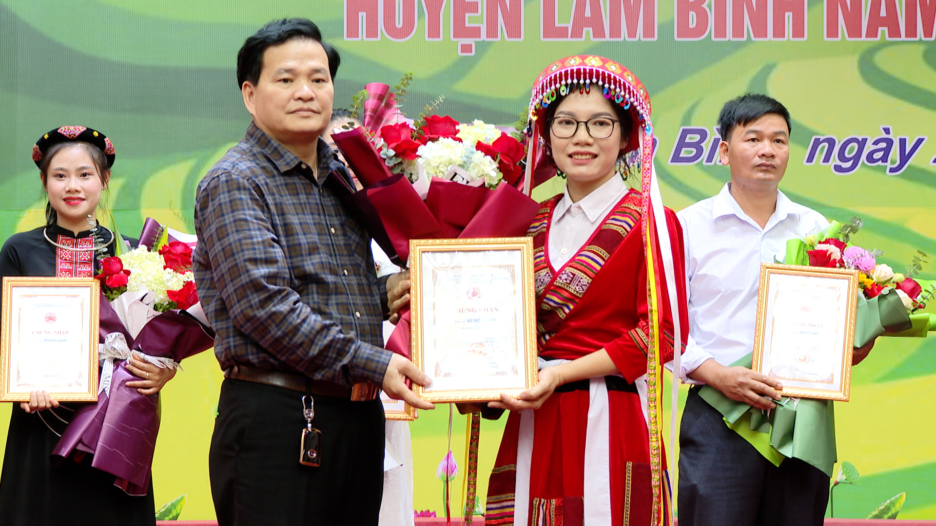 Ảnh tin